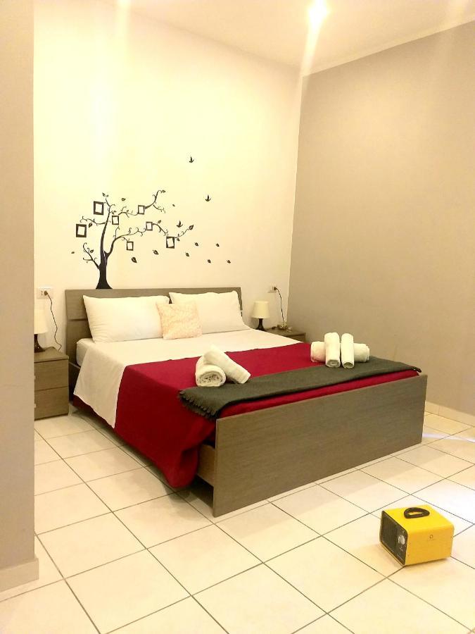 Sweet Night Rooms Napoli Bagian luar foto