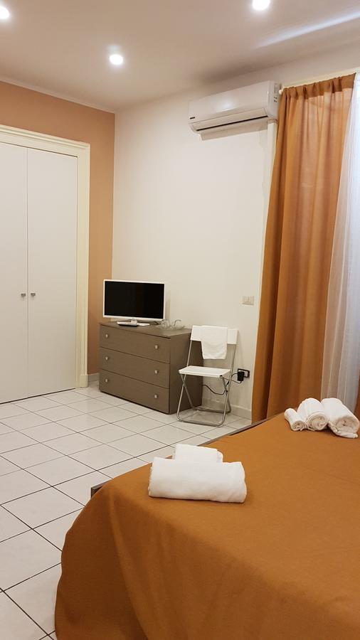 Sweet Night Rooms Napoli Bagian luar foto